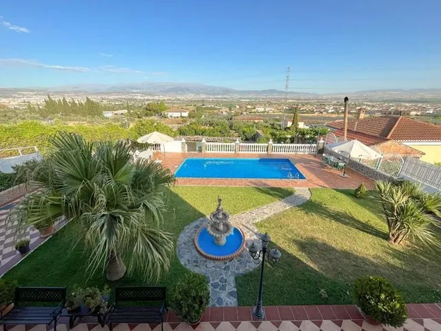 CHALET EN VENTA ATARFE — 2