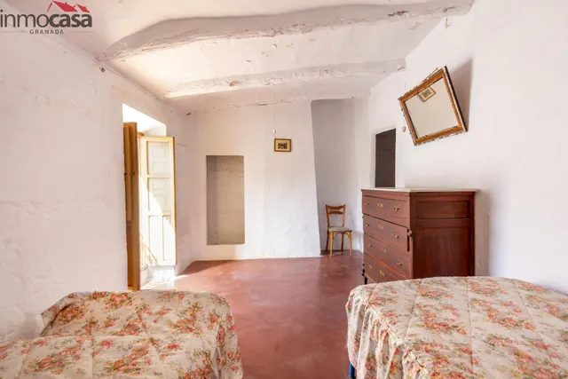 CASA DE PUEBLO EN PADUL PARA REFORMAR!!! — 34