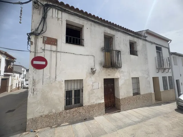 CASA INDEPENDIENTE EN LA MEJOR ZONA DE PEDRO ABAD, A PRECIO 
