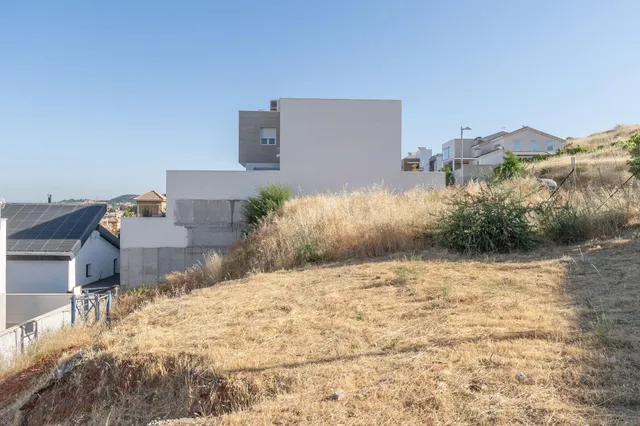 ¡OPORTUNIDAD ÚNICA! Solar urbano con proyecto de diseño visado de regalo en Huétor Vega — 9