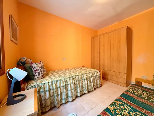Terraza, piscinas y playa: tu nuevo hogar en Arinaga, con garaje y trastero — 15