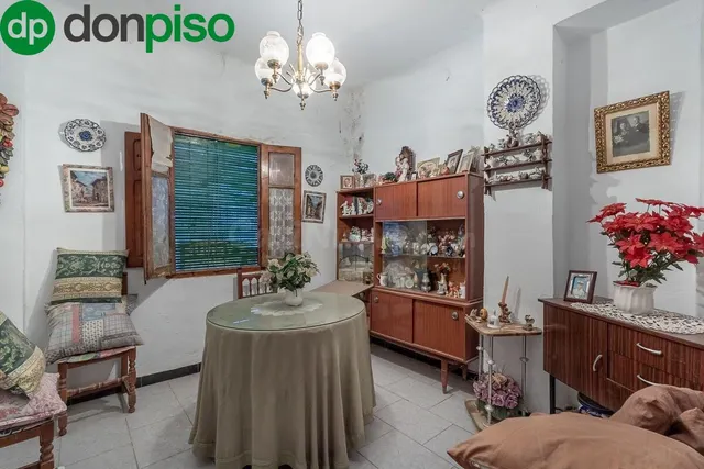 CASA CON TERRENO EN DURCAL — 3