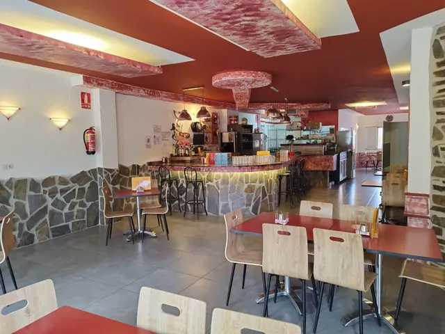 ALQUILER CON TRASPASO DE LA PIZZERIA LA BUNNY EN DURCAL - foto 3