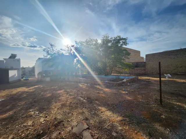 TERRENO URBANO EN EL CENTRO DEL VISO PARA VIVIENDAS UNIFAMILIARES — 12