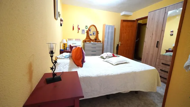 Piso de 3 dormitorios en arenales – calle obispo vela, Las Palmas de Gran Canaria — 12