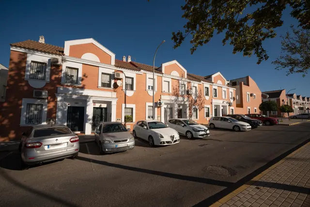 Amplio adosado en Mairena del Alcor con buhardilla reformada — 35