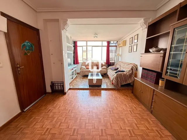 LUMINOSO PISO EN EXCLUSIVA EN ZONA FLORIDA, ALICANTE: 3 DORM - foto 5