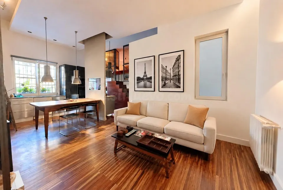 Vivienda singular de arquitectura de autor con techos de 4 metros y un excepcional aprovechamiento del espacio