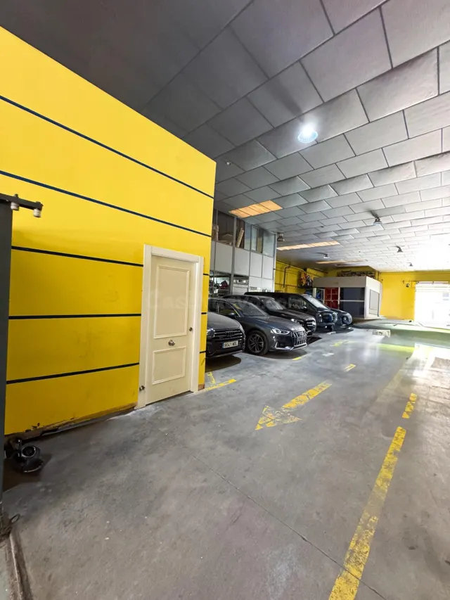 Se alquila en EXCLUSIVA nave rent a car en funcionamiento con taller, lavadero automático y plazas de garaje — Junto al Aeropuerto de Málaga — 5