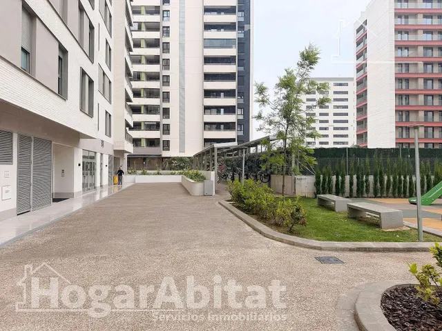 ¡A ESTRENAR! AMPLIO, BONITO Y MODERNO EN RESIDENCIAL CON PISCINA Y BALCÓN — 4