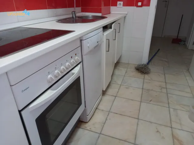 Piso en alquiler de 4 dormitorios para estudiantes, solo estudiantes — 11