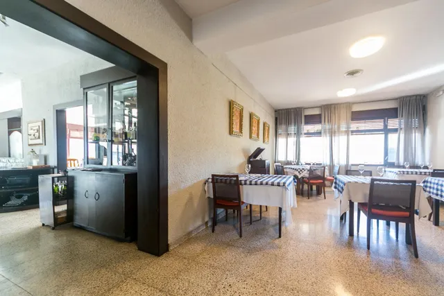 Restaurante con casa en preciosa ubicación de Cerdanyola — 13