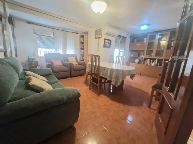 PISO CENTRICO DE 83M2 CON ASCENSOR Y BALCÓN — 10