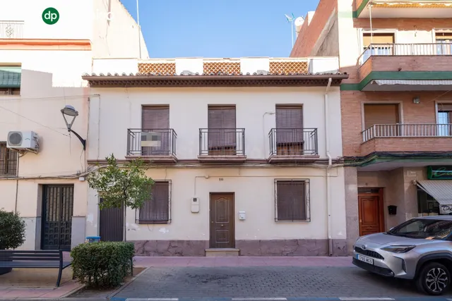 SUELO URBANO EN CENTRO DE PELIGROS — 4