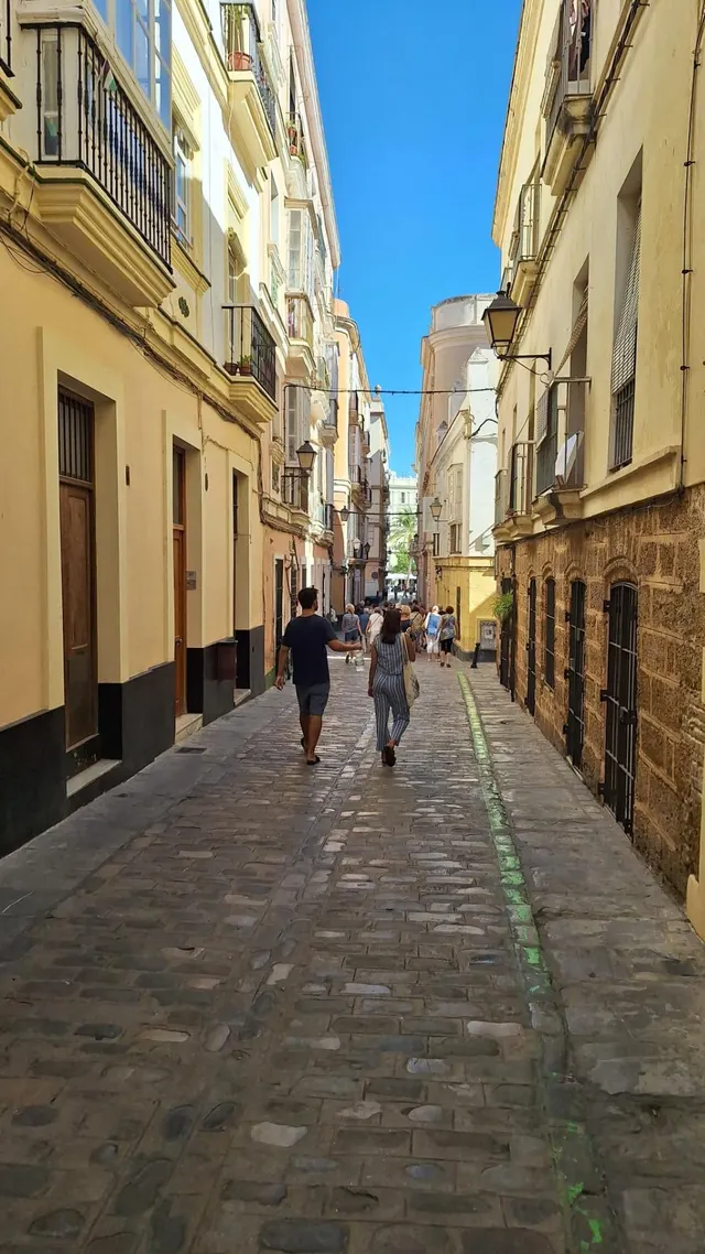 Local comercial en alquiler en el Barrio del Pópulo, Cádiz — 6
