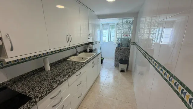 Atractivo Apartamento en Playa de Gandia — 24