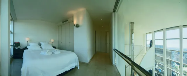 ATICO CON VISTA A MAR Y BARCELONA — 15