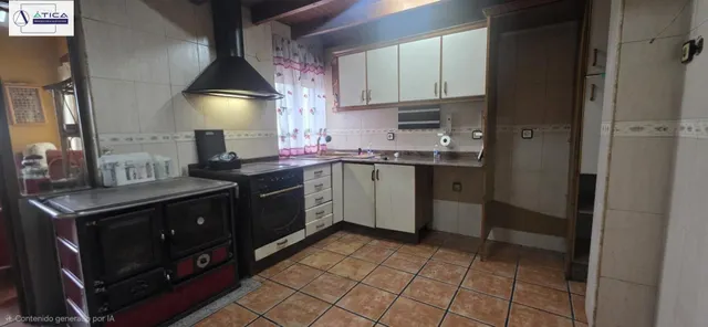 PROPIEDAD CON GRAN PARCELA URBANA, VARIAS construcciones Y FINCA RÚSTICA ANEXA — 9