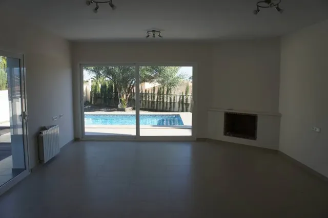 Se vende chalet independiente en Alfaz del Pi — 3