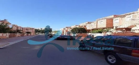 Se vende Chalet en la localidad de Almería - foto 3