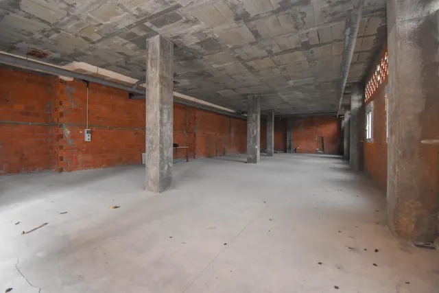 ESPACIOSO LOCAL DE 162 M2 EN LA BARCALA — 8