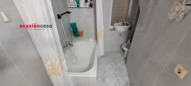CASA EN VENTA CON TEJADO NUEVO — 15