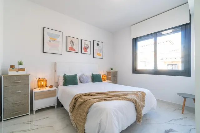 Atico con solarium en Orihuela Costa — 25