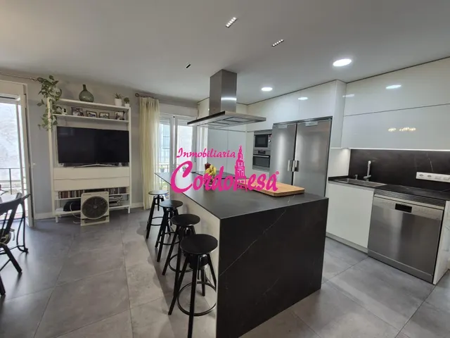 MAGNIFICA VIVIENDA EN PLENO CENTRO, CON GARAJE DOBLE OPCIONAL Y TRASTERO!!!! — 3
