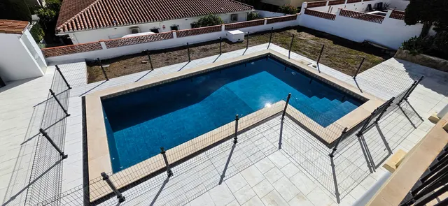 Chalet 4 habitaciones 271m² en venta - Costa del Sol — 35