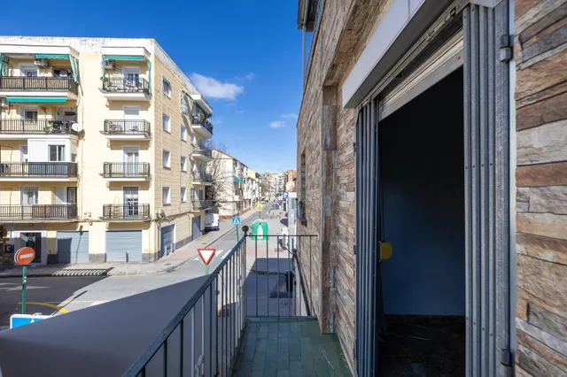 Edificio con gran potencial de desarrollo residencial en Zaidín – Granada — 37