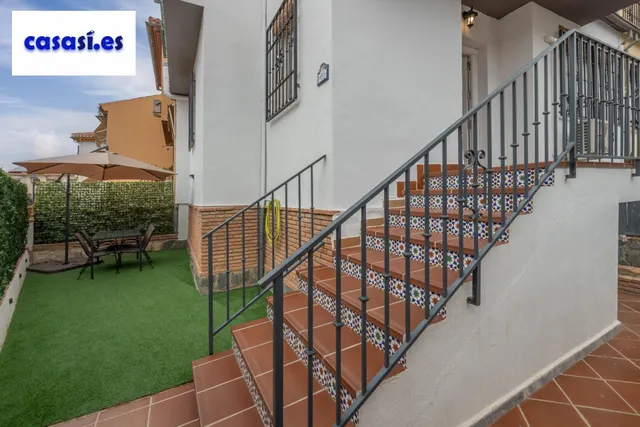 Encantadora Casa Reformada en Ogijares con Vistas y Espacios para Disfrutar — 47