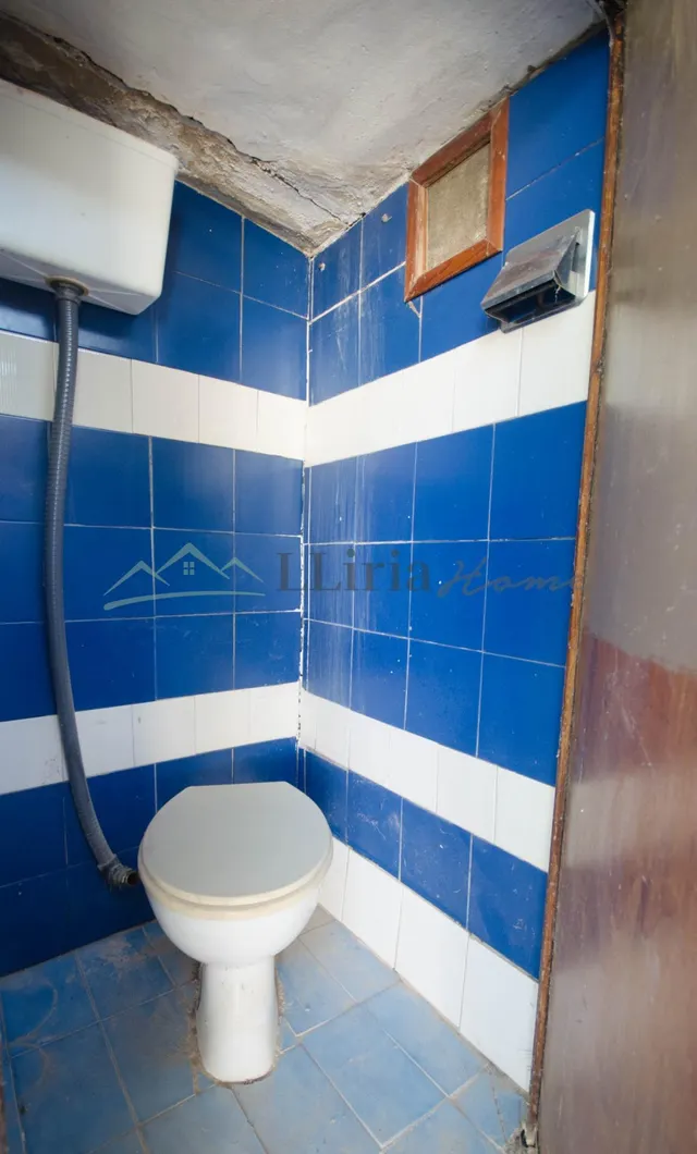 Ref. 04405.- EXCLUSIVA.- Chalet independiente con piscina en Urb. Camp Llíria. — 42