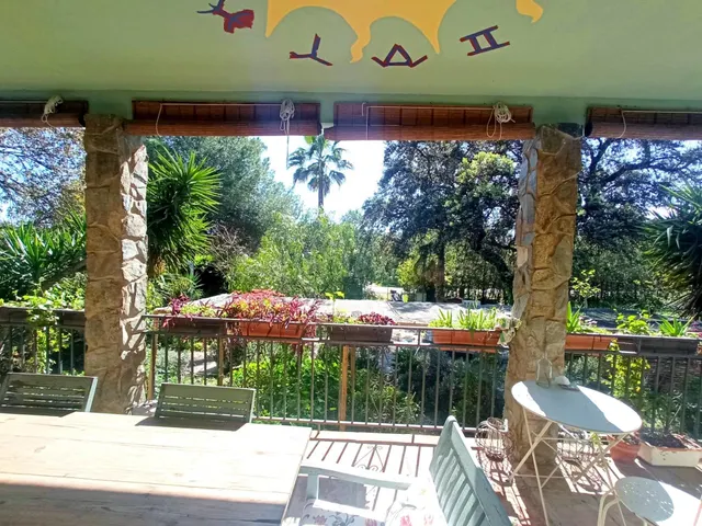 Casa independiente con piscina, porche y jardín en Castilblanco de los Arroyos — 3