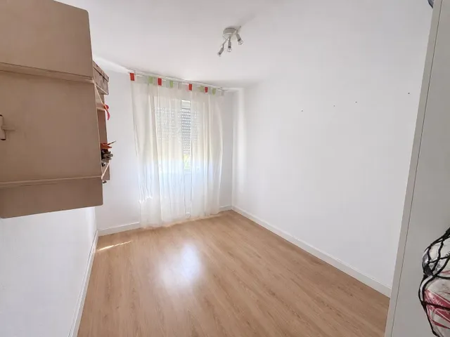 Piso de 3 dormitorios semi reformado en Miramar — 8