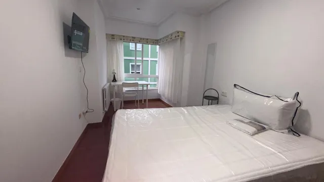 MARAVILLOSO PISO DE ALQUILER POR TEMPORADA EN PLENO CENTRO DE OURENSE – ZONA VALLE-INCLÁN — 19