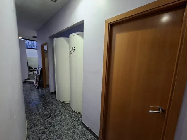 Lloguer de local comercial equipat com a perruqueria a l’Avinguda Balmes d’Igualada — 13