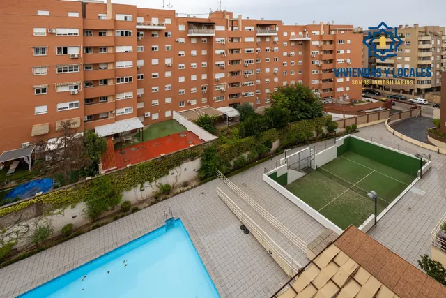 Piso de dos dormitorios en Sanders, en urbanización privada con piscina, pistas de padel, plaza de garaje y trastero — 35