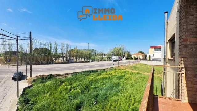 OPORTUNIDAD Casa con mucho terreno y varios garajes — 15
