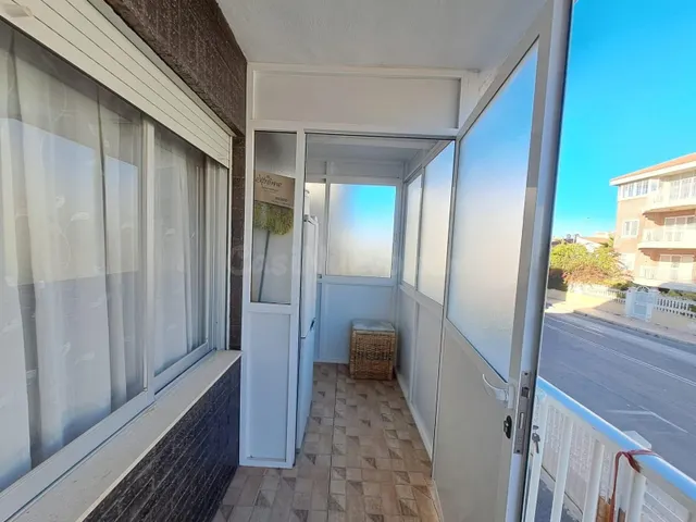Piso de 3 habitaciones y amplio balcón en Gran playa, Santa  - foto 2