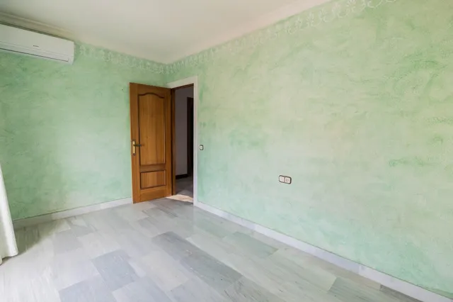 Amplio y céntrico ático con terraza y vistas al mar en Fuengirola — 24