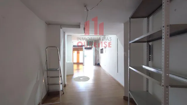 LOCAL ACONDICIONADO CERCA DEL CENTRO Y DE LA UNIVERSIDAD. - foto 4
