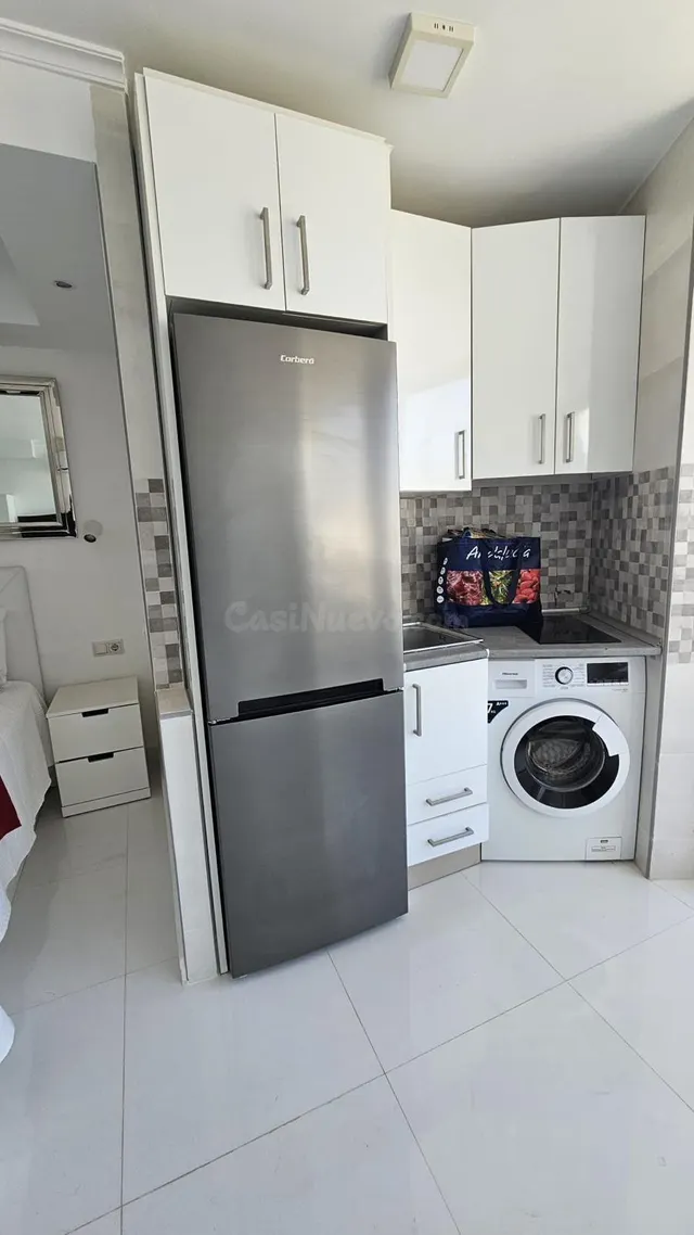 Estudio de Lujo en Primera Línea de Playa en Benalmádena - foto 2