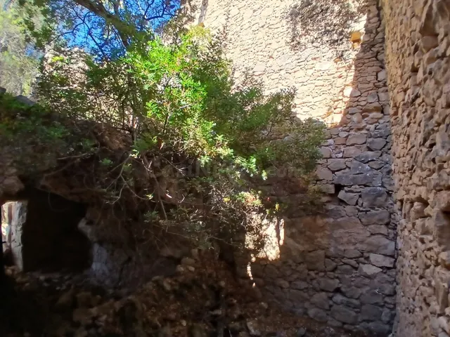 Finca rústica con maset en Arnes - foto 5