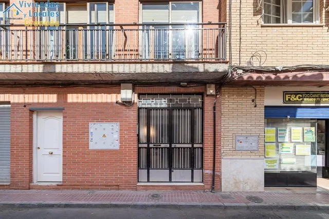 Edificio en Zaidín — 35