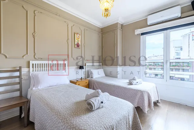 PISO LISTO PARA ENTRAR A VIVIR CON GRAN BALCÓN/TERRAZA EN LA NOVA ESQUERRA DE L'EIXAMPLE — 21