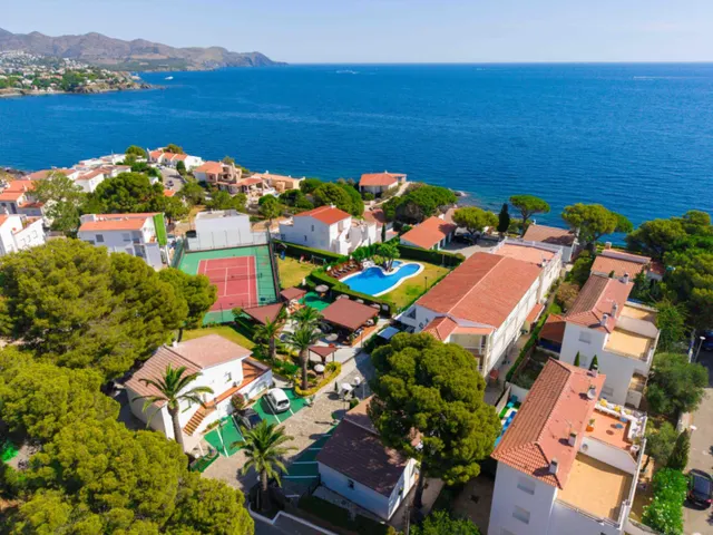 Complejo vacacional en venta en Llança — 46