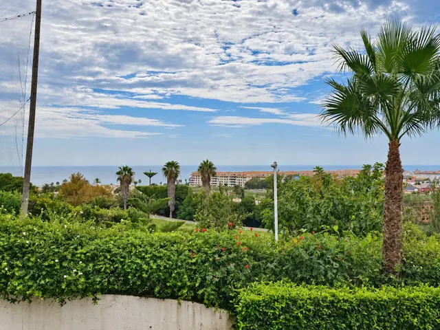 MAGNÍFICO APARTAMENTO DE 2 DORMITORIOS CON GRAN TERRAZA, JARDÍN PRIVADO Y VISTAS AL MAR Y AL GOLF – DOÑA JULIA, CASARES COSTA — 42