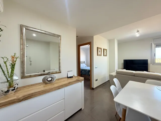 APARTAMENTO CON PISCINA COMUNITARIA Y PARKING EN JESUS I MARIA, DELTEBRE — 6