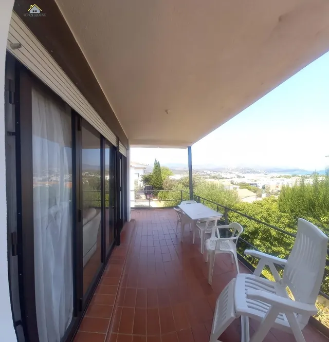 Casa con jardín y vistas en venta en el puerto de Llançà. — 18