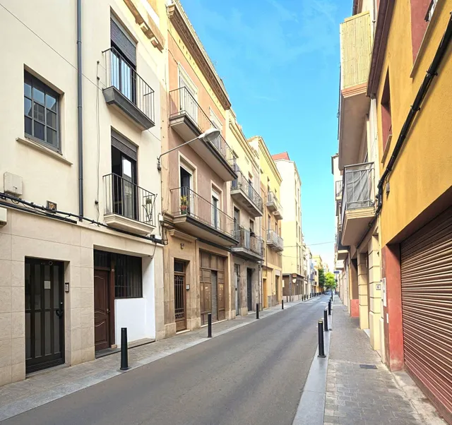 PRECIOSO y PRÁCTICO PISO para entrar a vivir -Zona Carrer Ample/ Pl. LLibertat de Reus- — 21